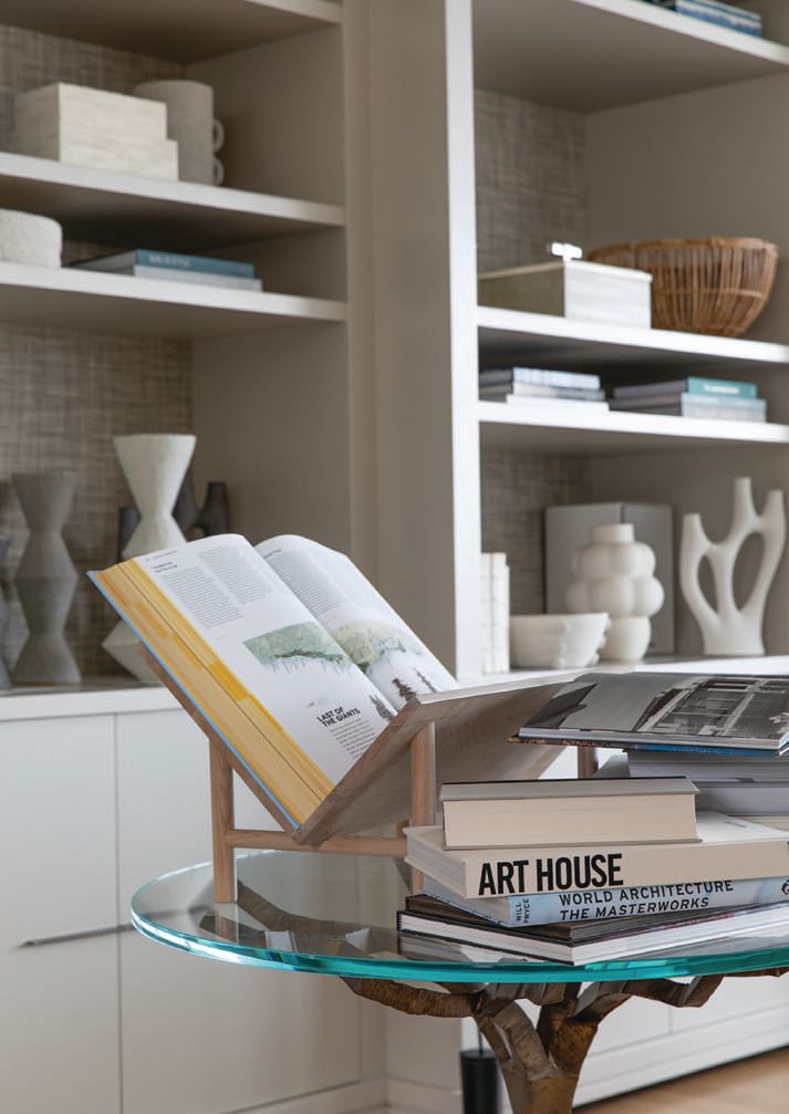 The family’s book collection plays a strong supporting role in the home’s decor strategy. PHOTOGRAPHED BY BESS FRIDAY