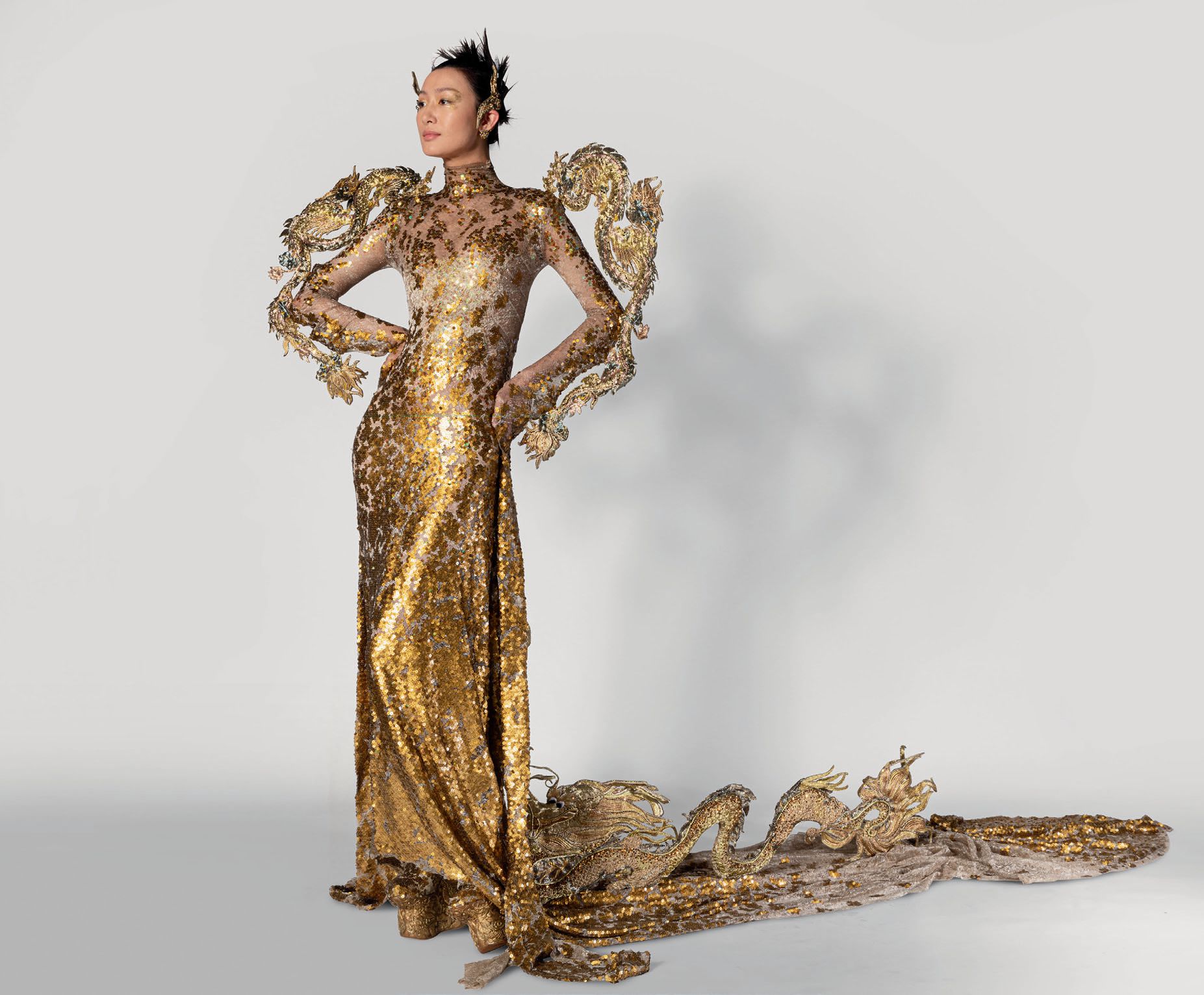 Guo Pei, Legend of the Dragon, autumn/winter 2012  PHOTO COURTESY OF: FINE ARTS MUSEUMS OF SAN FRANCISCO 