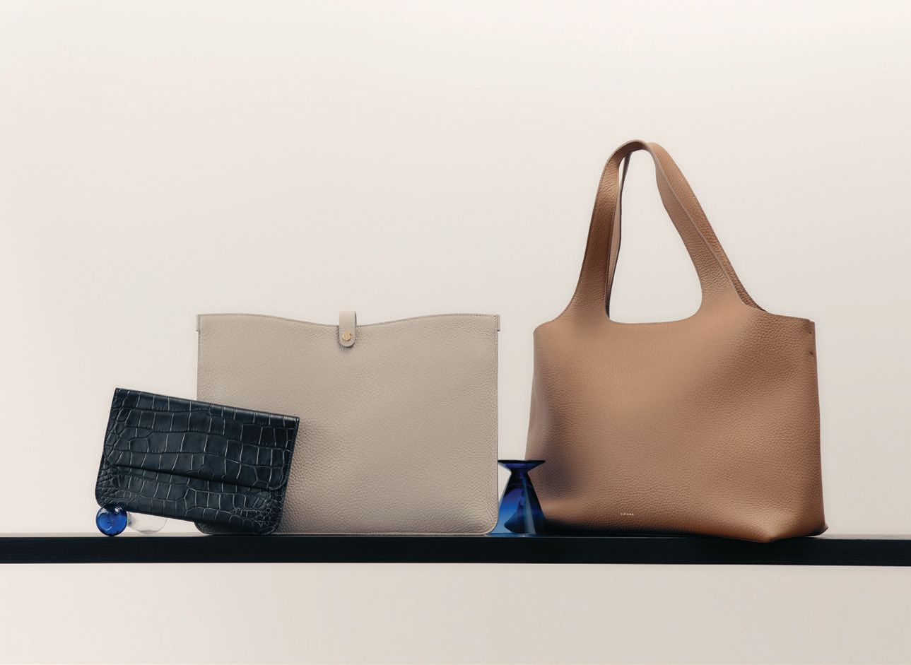 “This fall we expanded our offerings to become the go-to destination for beautiful ‘Fewer, Better’ products,” Gallardo says, on the heels of the System tote launch, among other new items such as onyx jewelry PHOTO COURTESY OF CUYANA