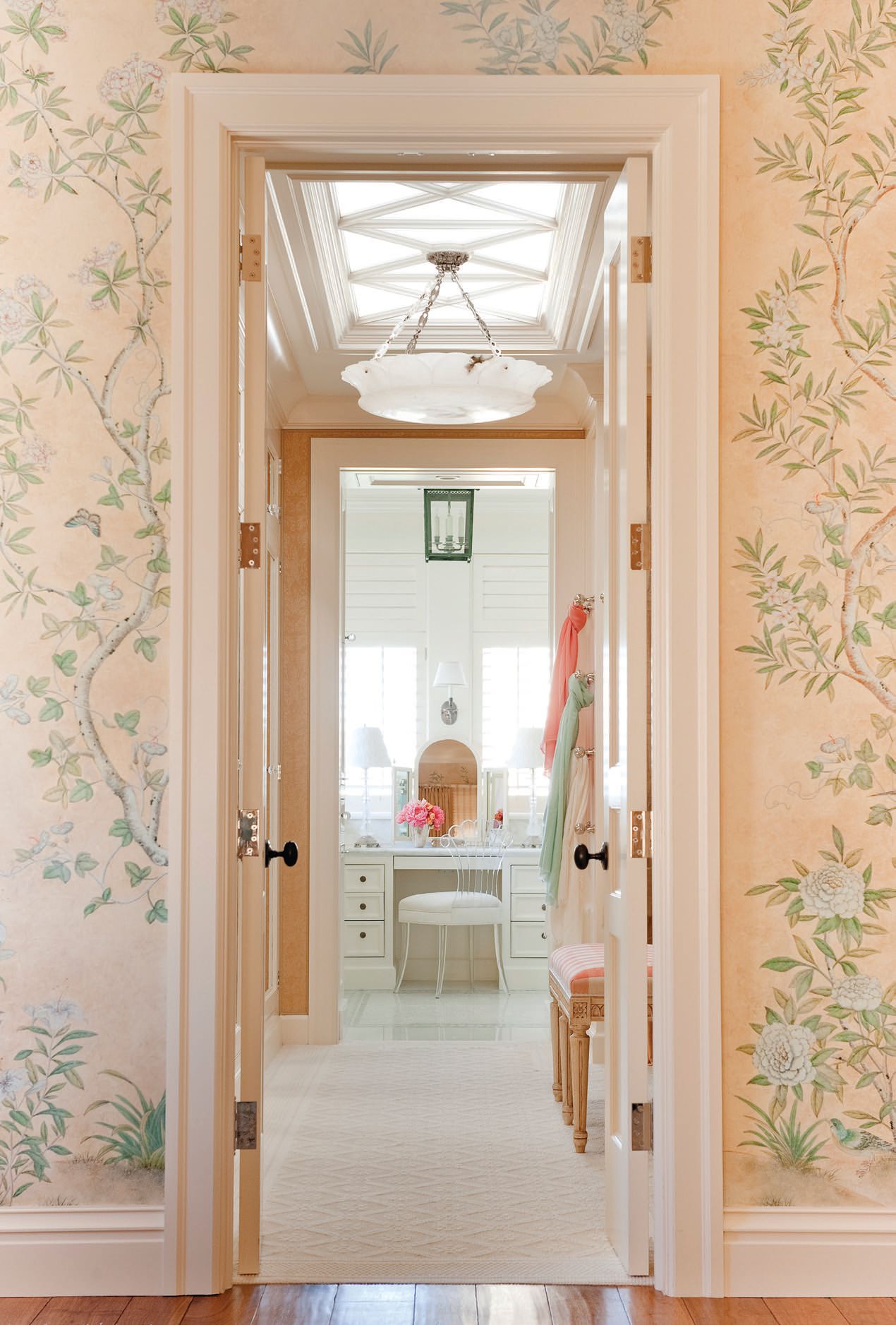 Subtle hues and florals mark the aesthetic of this Tucker project, another in a long line of spaces that tell a story about her clients. PHOTS BY EDWARD ADDEO